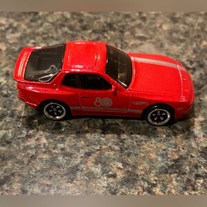 Hot wheels 80th anniversary '89 Porsche 944 Turbo NEW loose 1/64